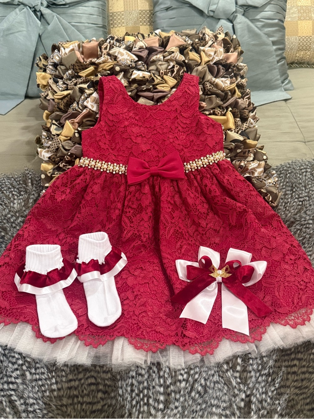 American Princess kids dress size 4T & new socks & bow price is firm